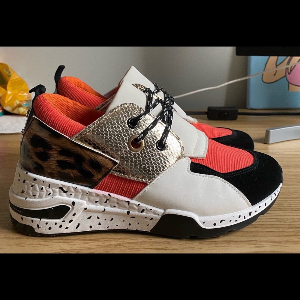 Heeled Sneaker Sz 8